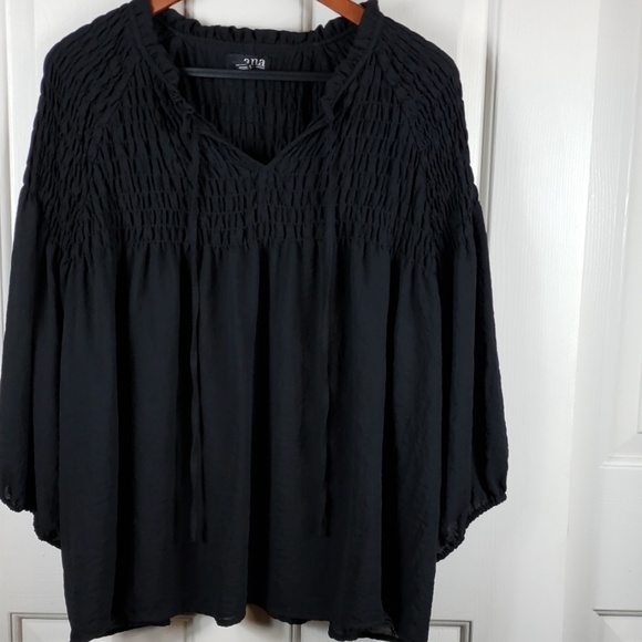 a.n.a. Tops - a.n.a.• XL top keyhole front sheer long slv